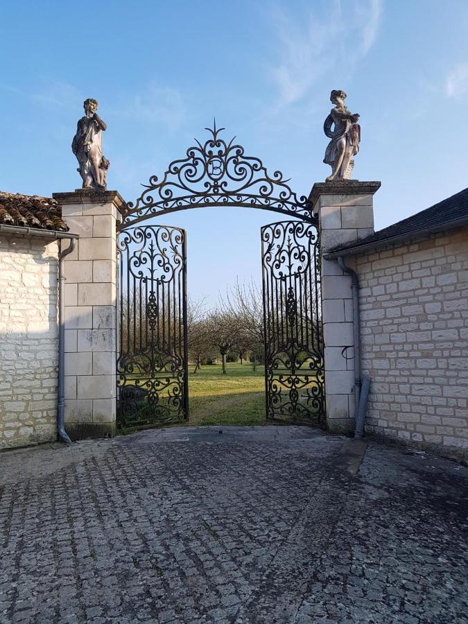 Chateau De Basche Assay Dış mekan fotoğraf